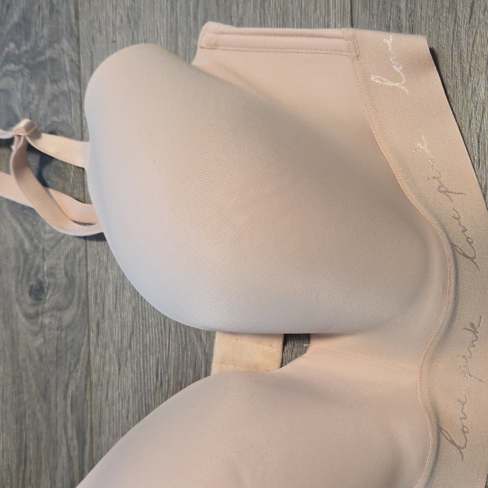PINK Victoria's Secret NWT Wear Everywhere Wireless Bra - Picture 3 of 8